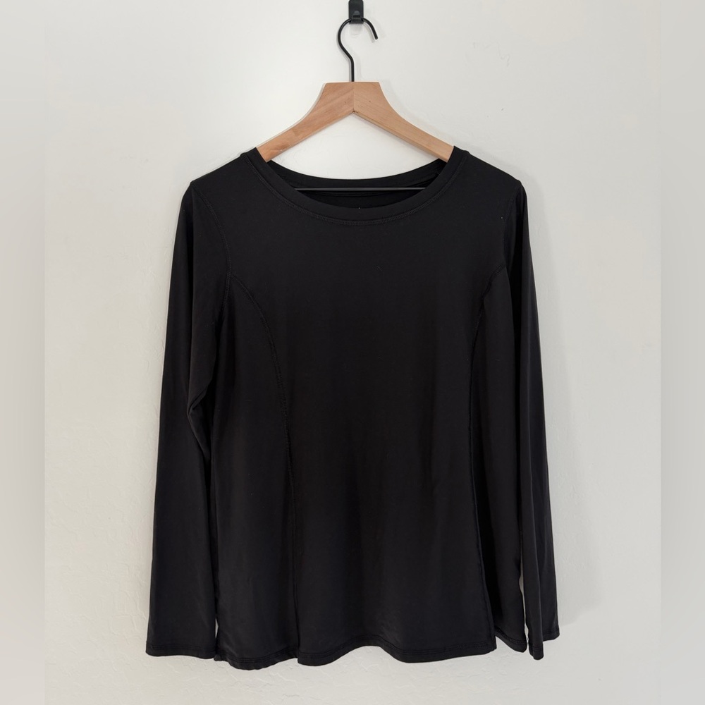 Beyond Scrubs Women’s Black Long Sleeve